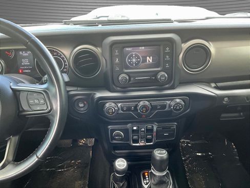 Used 2019 Jeep Wrangler Unlimited Sport S AWD/4WD image 11