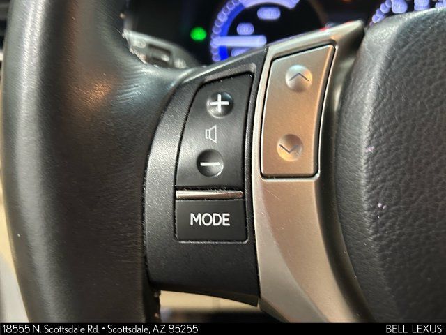 Used 2014 Lexus ES 300h w/ Premium Package w/Bamboo Trim FWD image 31