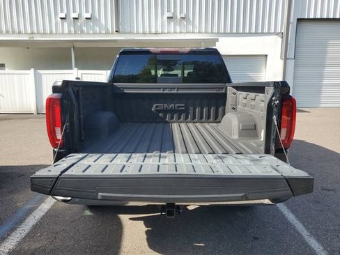 Used 2021 GMC Sierra 1500 SLT w/ SLT Premium Plus Package RWD image 9