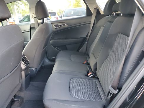 Certified 2025 Kia Sportage LX image 10