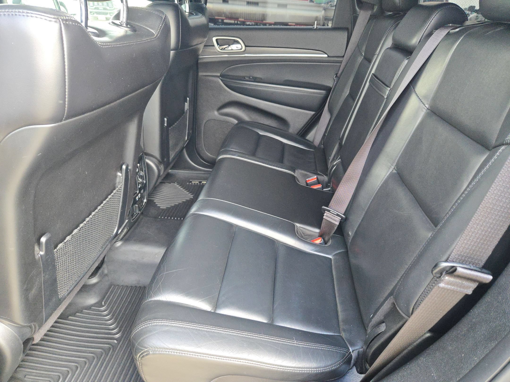 Used 2021 Jeep Grand Cherokee Limited RWD image 13