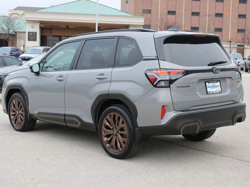 Used 2025 Subaru Forester Sport image 7