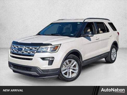 Used 2018 Ford Explorer XLT w/ Equipment Group 202A image 1