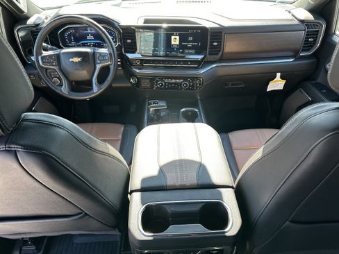 Used 2024 Chevrolet Silverado 1500 High Country w/ Z71 Off-Road Package image 22