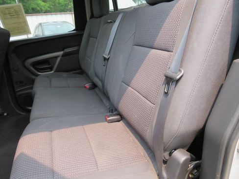 Used 2015 Nissan Titan SV w/ Tow Package image 18