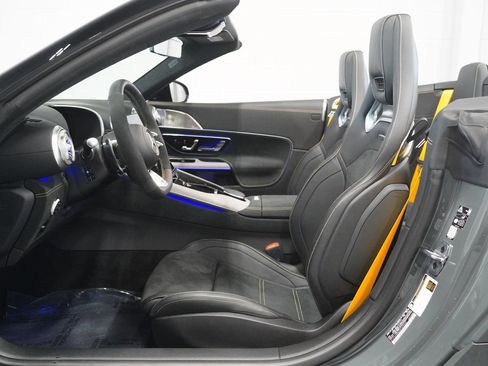 Certified 2025 Mercedes-Benz SL 63 AMG 4MATIC image 14