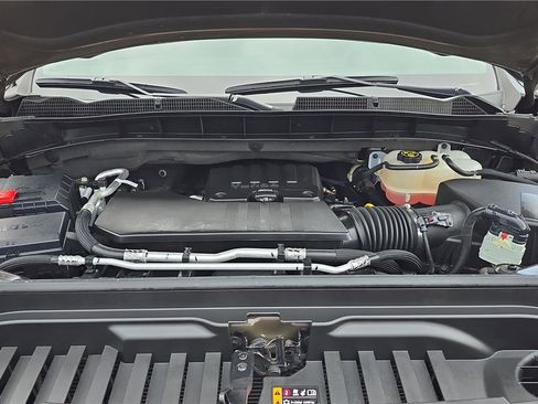 Used 2023 GMC Sierra 1500 Elevation w/ LPO, Elevation Black Package image 11