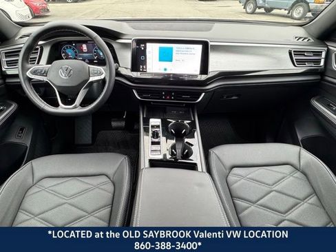 Certified 2025 Volkswagen Atlas Cross Sport SE w/ Black Wheel Package AWD/4WD image 15
