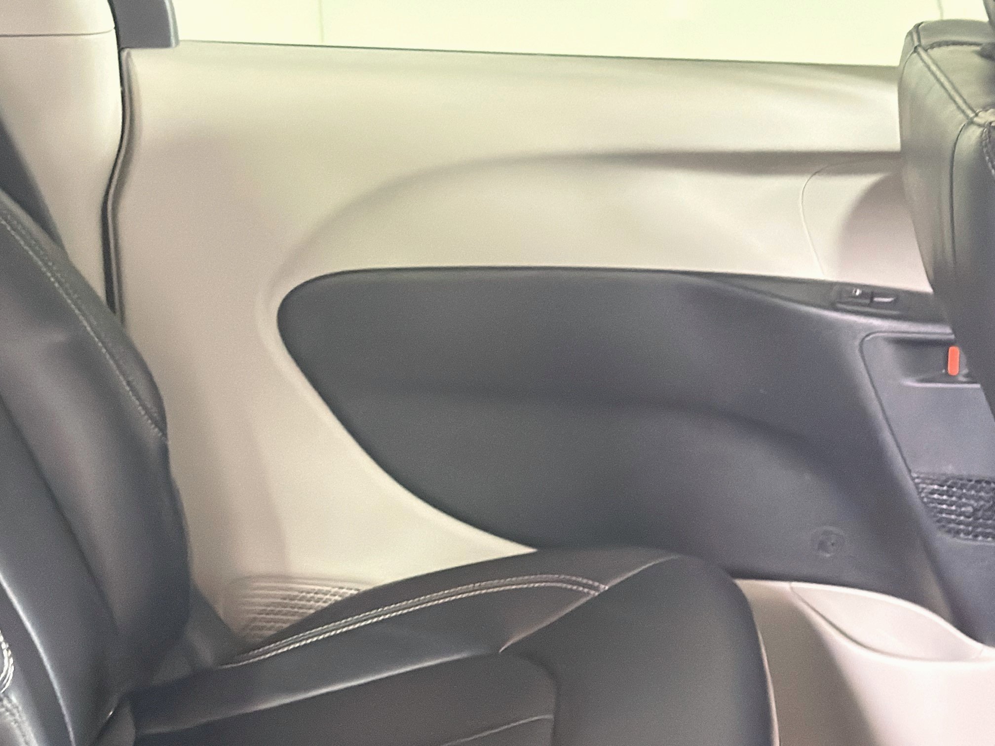 Used 2023 Chrysler Pacifica Touring-L FWD image 30