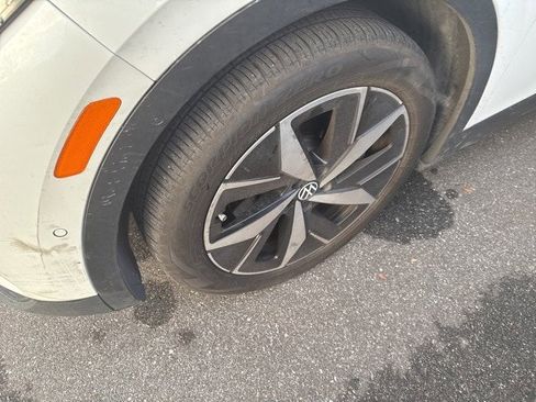 Used 2023 Volkswagen ID.4 Pro S image 4