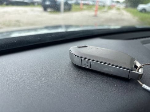 Used 2025 Kia K4 FWD image 27