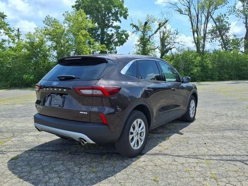 Used 2023 Ford Escape Active AWD/4WD image 5