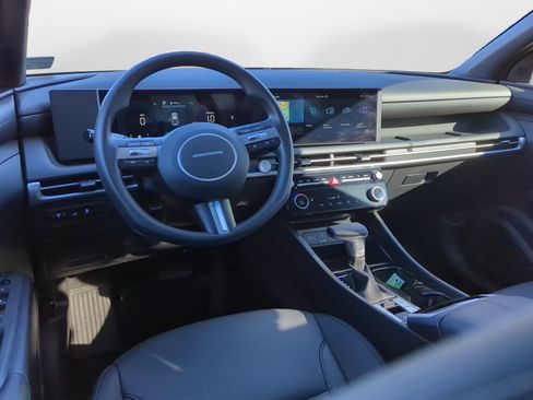 Certified 2025 Hyundai Santa Cruz SEL image 14