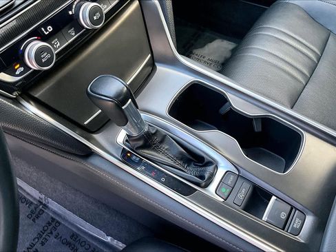 Used 2022 Honda Accord Sport Special Edition image 17