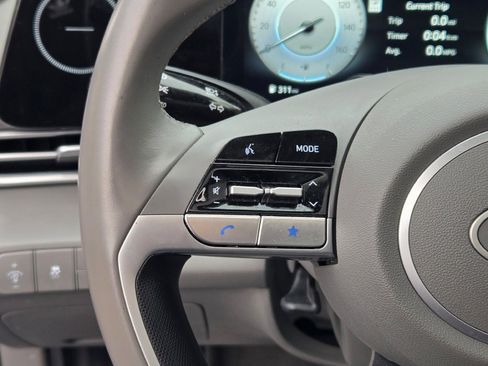 Used 2025 Hyundai Elantra SEL image 27