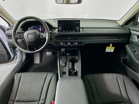 Used 2025 Honda Accord LX image 3