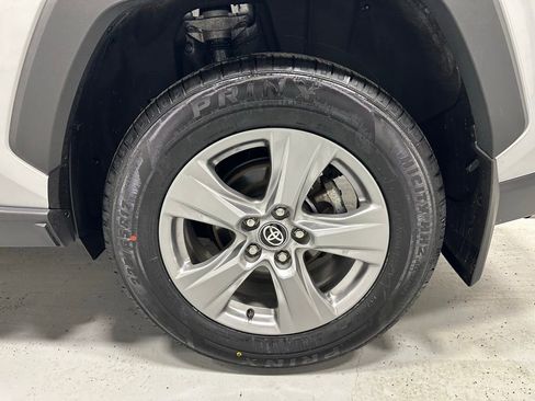 Used 2025 Toyota RAV4 XLE image 62