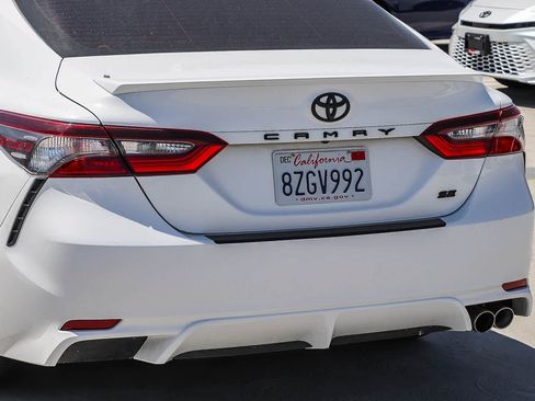 Used 2022 Toyota Camry SE FWD image 10