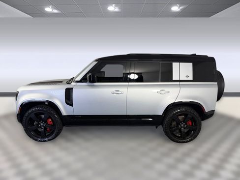 Used 2024 Land Rover Defender 110 X AWD/4WD image 2