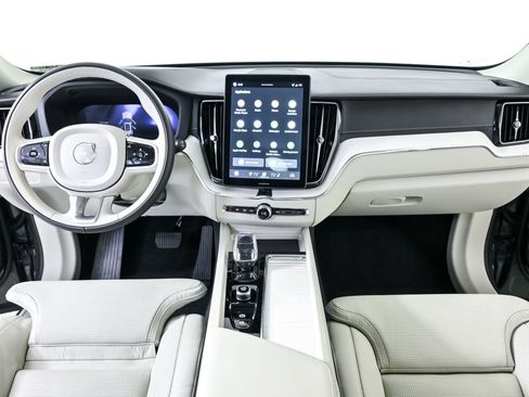 Certified 2026 Volvo XC60 B5 Ultra w/ Protection Package Premier image 20