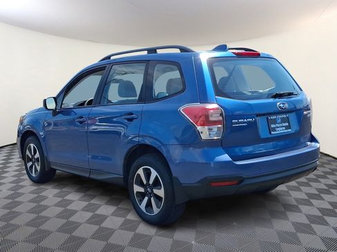 Used 2017 Subaru Forester 2.5i w/ Alloy Wheel Package AWD/4WD image 5