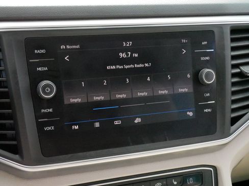 Used 2018 Volkswagen Atlas SE AWD/4WD image 22
