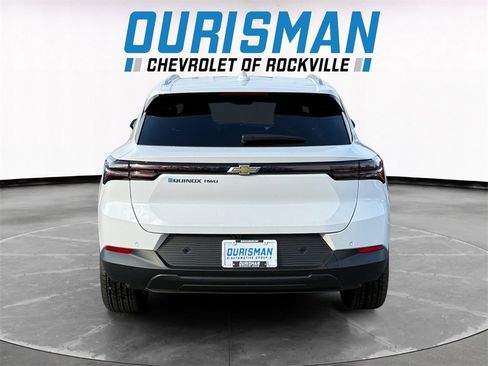New 2026 Chevrolet Equinox EV LT image 5
