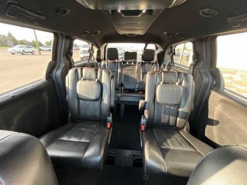 Used 2018 Dodge Grand Caravan GT FWD image 31