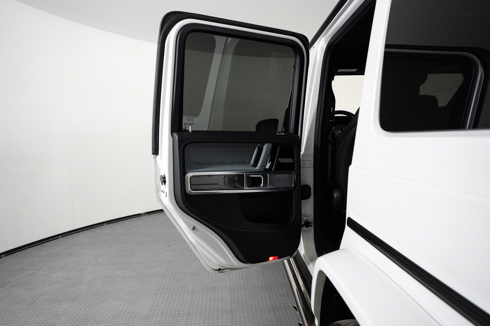 Used 2025 Mercedes-Benz G 63 AMG 4MATIC image 18