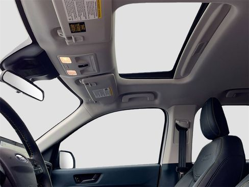 Used 2025 Ford Maverick Lobo image 21