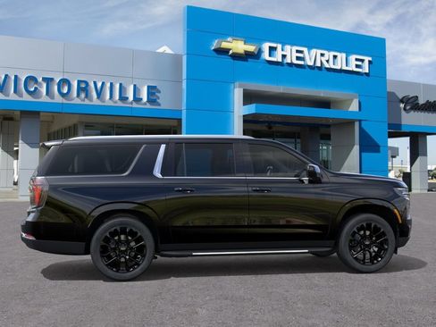 New 2026 Chevrolet Suburban LS AWD/4WD image 5