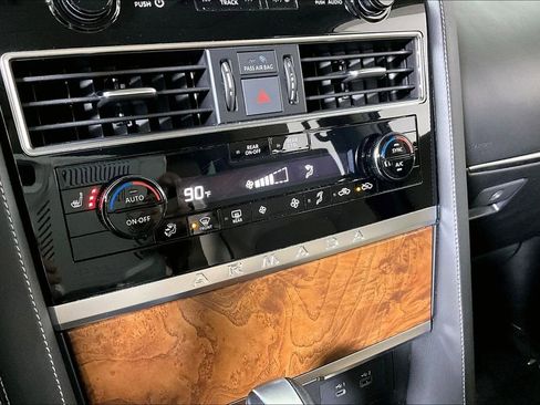 Used 2023 Nissan Armada SL w/ Captain's Chairs Package image 34