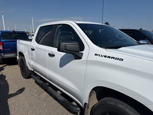 Used 2024 Chevrolet Silverado 1500 Custom image 22