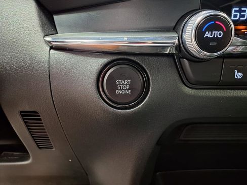 Used 2025 MAZDA CX-30 AWD 2.5 S w/ Preferred Package image 16