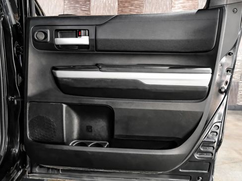 Used 2019 Toyota Tundra SR5 w/ SR5 Upgrade Package AWD/4WD image 55