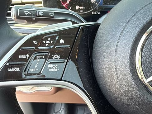 Certified 2025 Mercedes-Benz GLE 350 4MATIC image 32