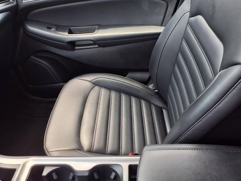 Used 2024 Ford Edge SEL image 28