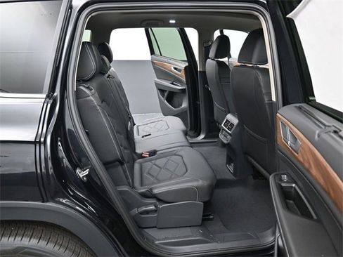 New 2026 Volkswagen Atlas SE image 13