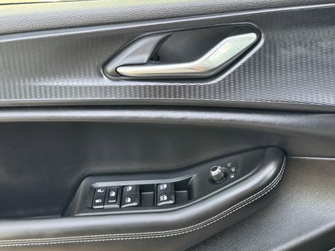 Used 2025 Jeep Grand Cherokee Altitude image 26