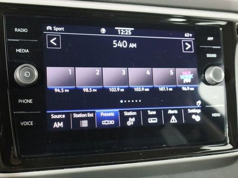 Used 2023 Volkswagen Atlas SE image 54