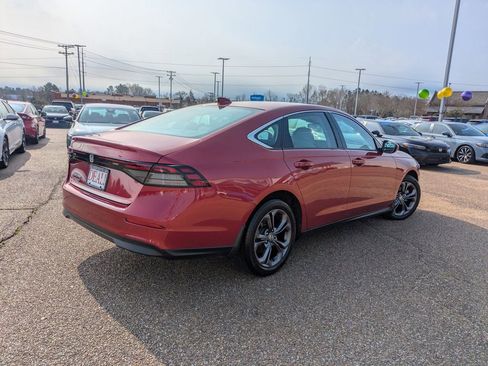 Used 2023 Honda Accord EX image 5