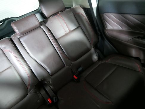 Used 2018 Mitsubishi Outlander GT image 14