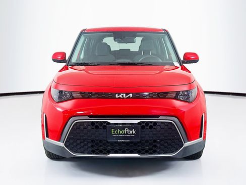 Used 2024 Kia Soul LX w/ Option Group 015 FWD image 2