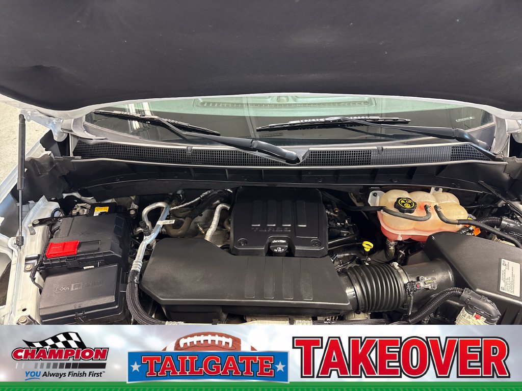 Used 2021 Chevrolet Silverado 1500 LT AWD/4WD image 29
