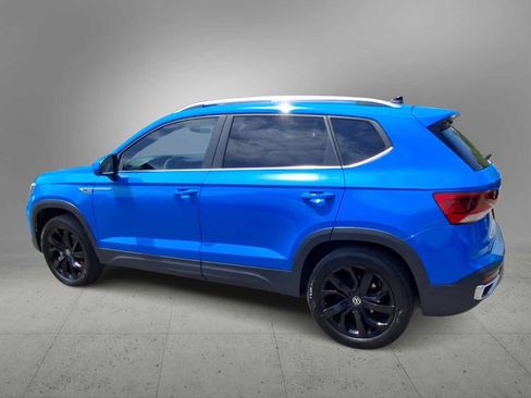 Used 2023 Volkswagen Taos SE AWD/4WD image 6