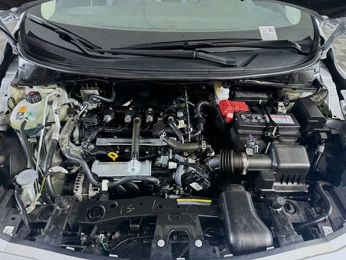 Used 2025 Nissan Versa SV w/ Trunk Package image 32