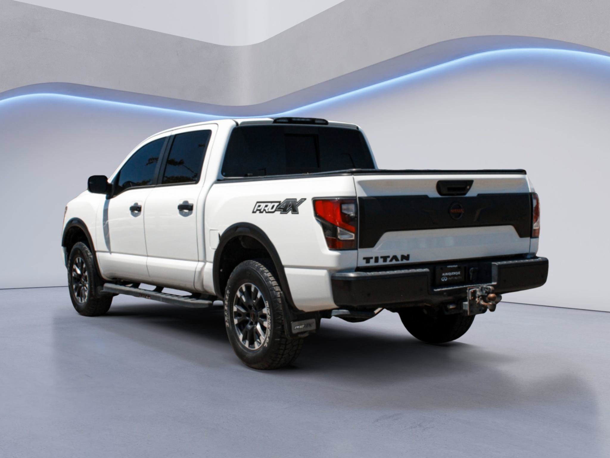 Used 2021 Nissan Titan PRO-4X w/ Pro-4x Convenience Package AWD/4WD image 8