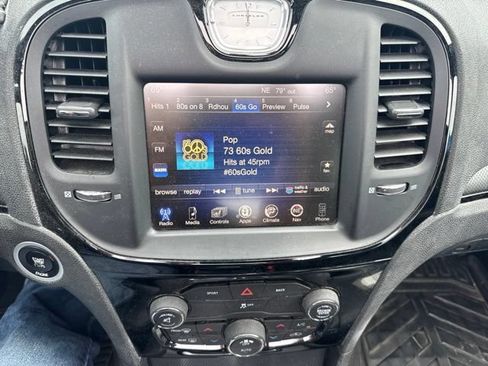 Used 2015 Chrysler 300 S AWD/4WD image 27