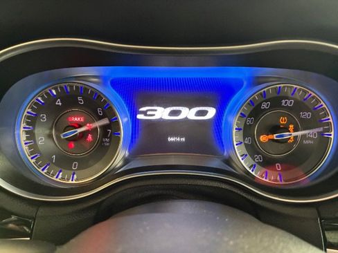Used 2021 Chrysler 300 S image 22