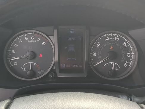 Used 2016 Toyota Tacoma TRD Sport w/ Towing Package RWD image 11
